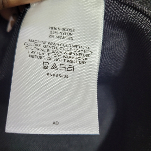 NWT Express Black Sleeveless LBD Fit & Flare Knee Length Skater Dress Size Small - Picture 8 of 8